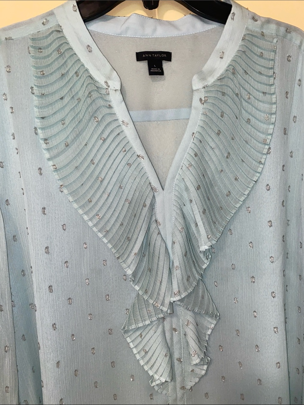 Ann Taylor Pale Mint Ruffle Front Glitter Blouse L